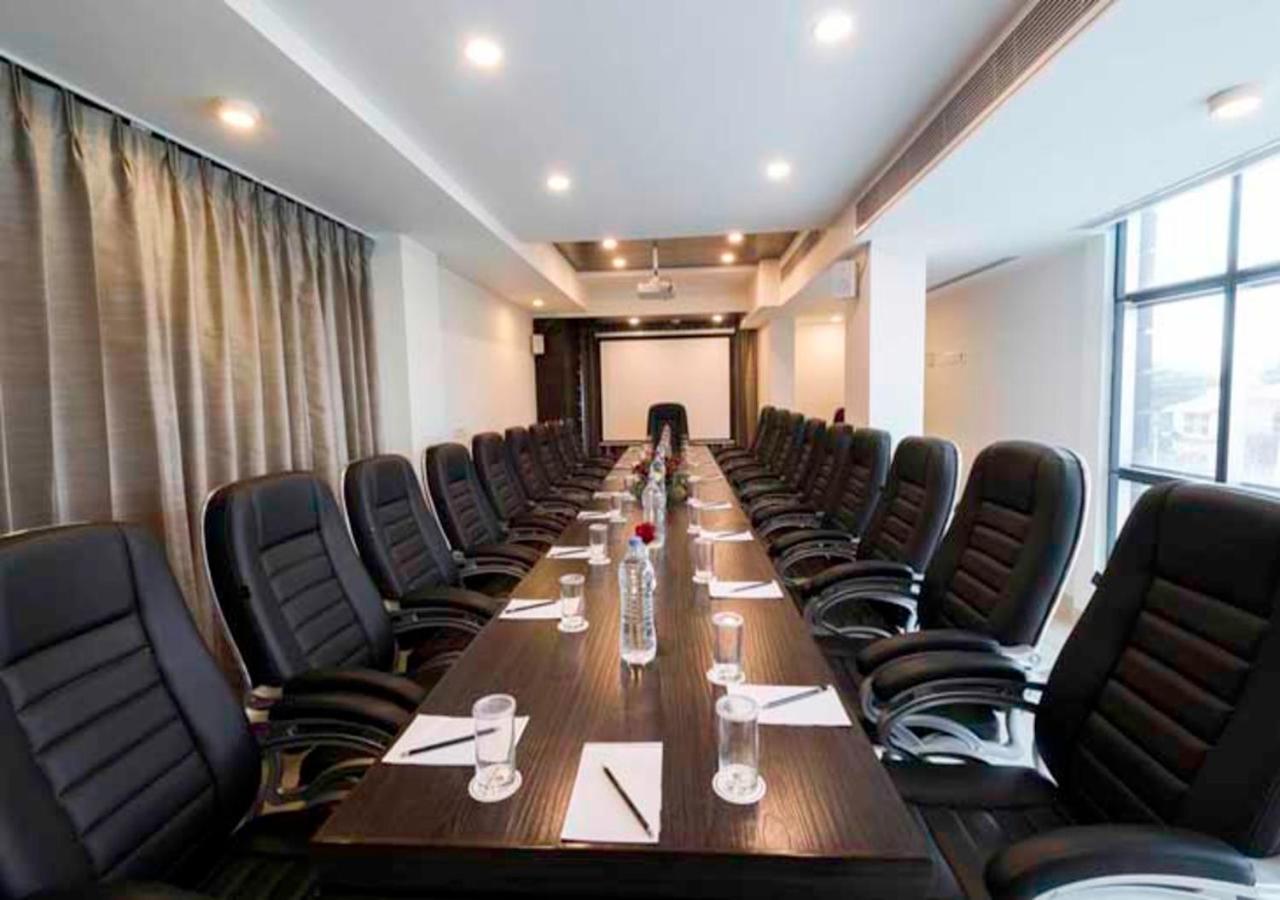 Hotel Park Regent Jaipur Eksteriør billede